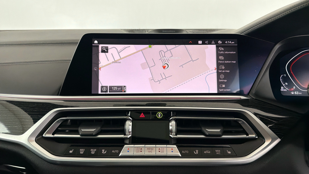 BMW X7 M50i Black #8