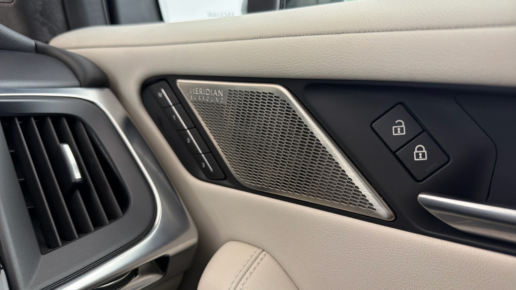 Jaguar I-Pace Ev400 400 Sport Black #27