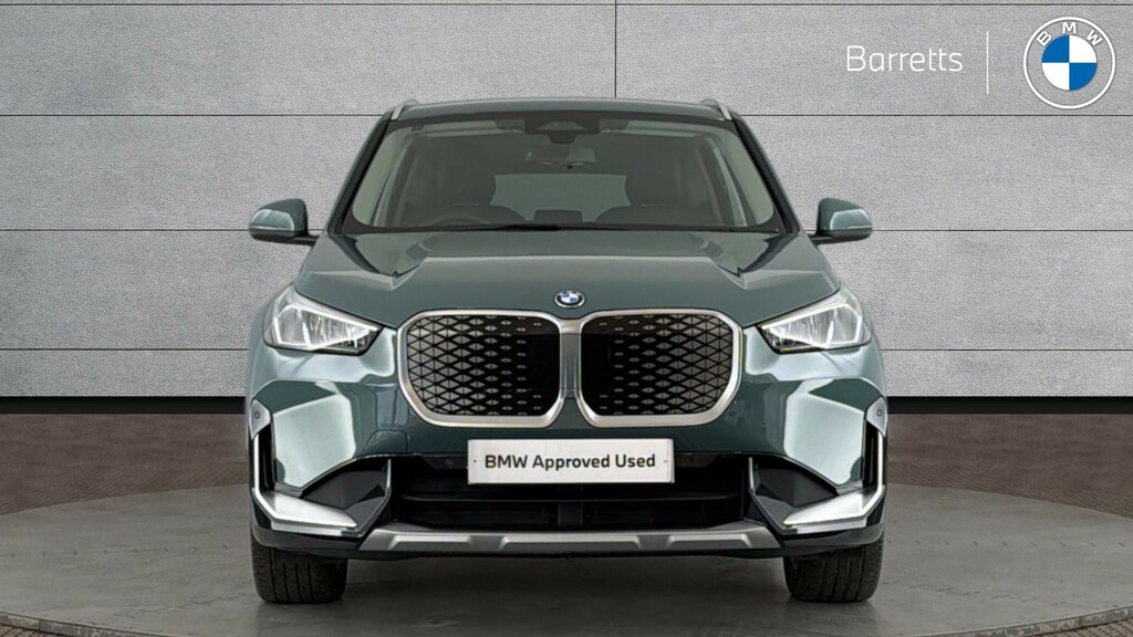 BMW iX1 Suv Green #16