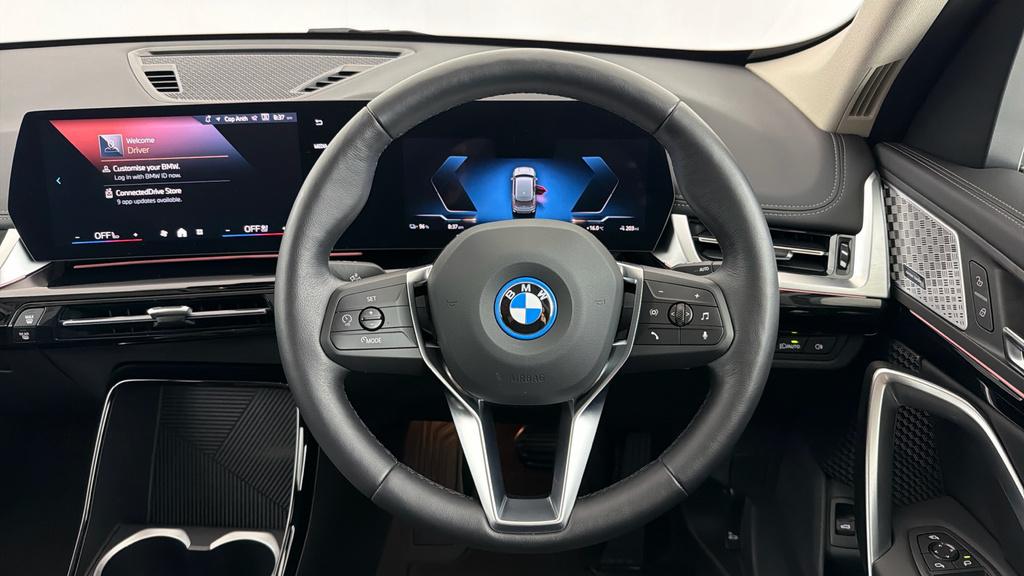 BMW iX1 30 66.5Kwh Xline Suv Xdrive 11K Green #5