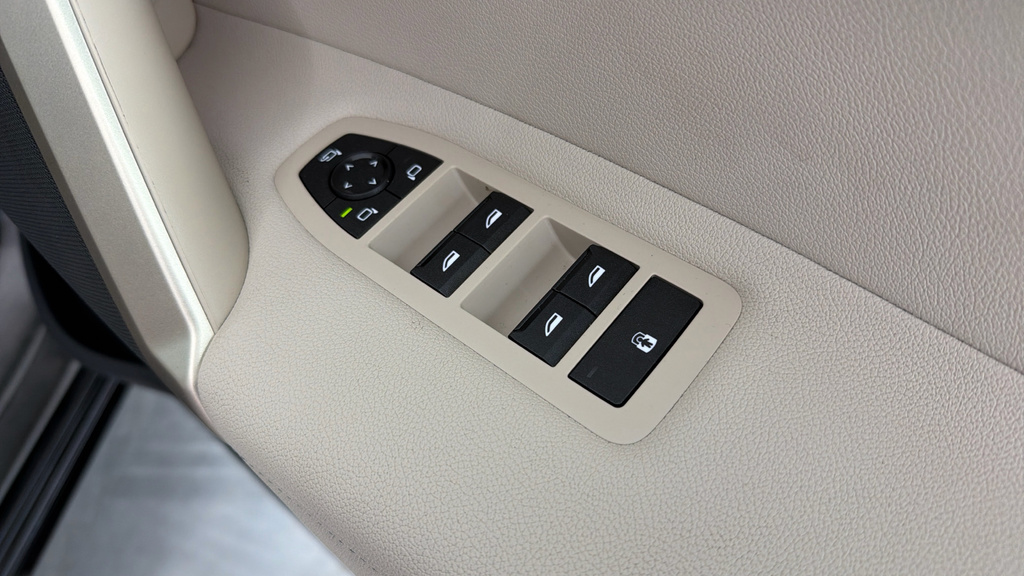 BMW iX Suv Black #44