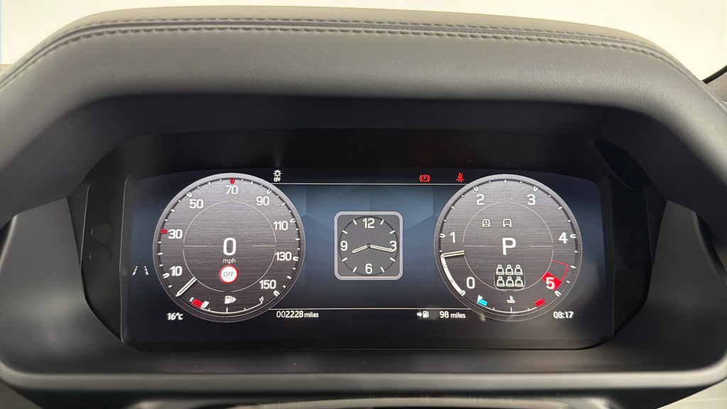 Land Rover Defender Octa  #16
