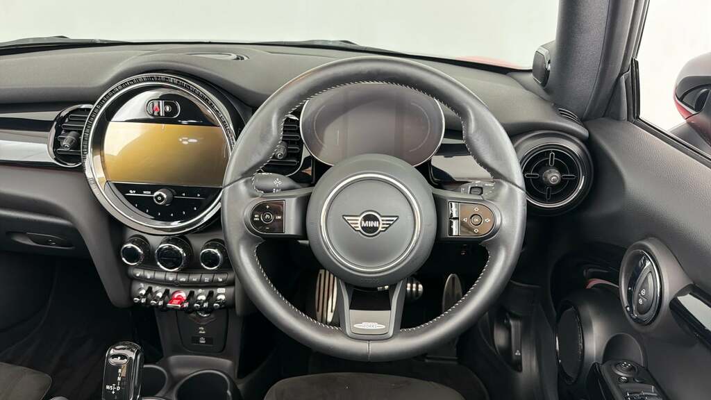 Mini Convertible 1.5 Cooper Sport Convertible Steptronic Red #5