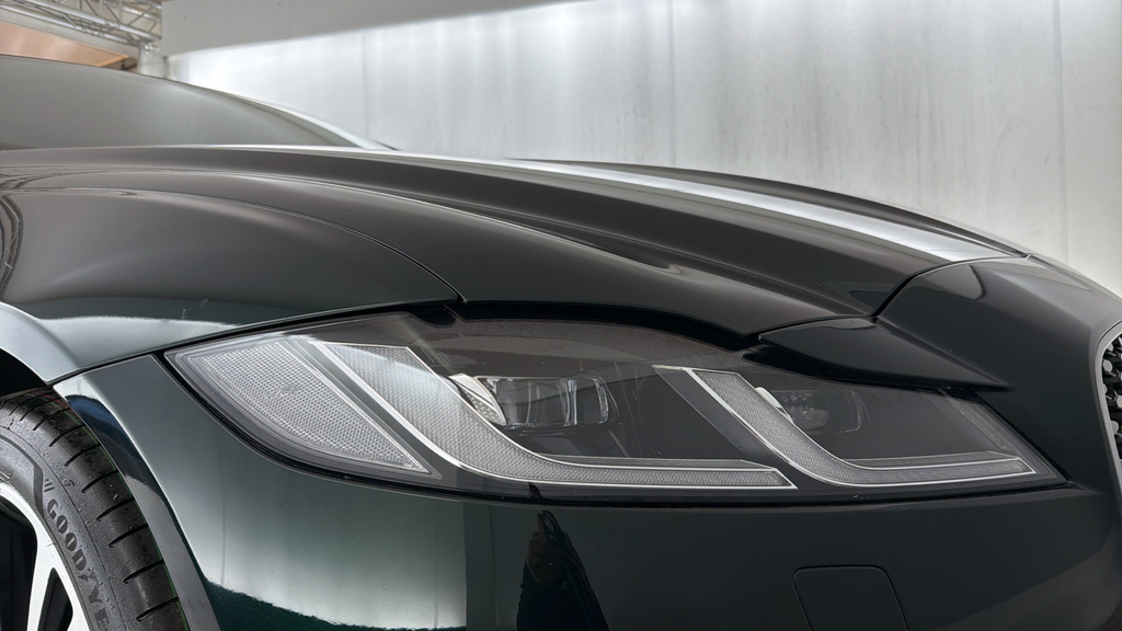 Jaguar XF R-dynamic Black Blue #17