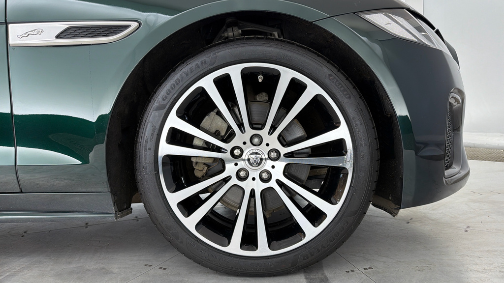 Jaguar XF R-dynamic Black Blue #8