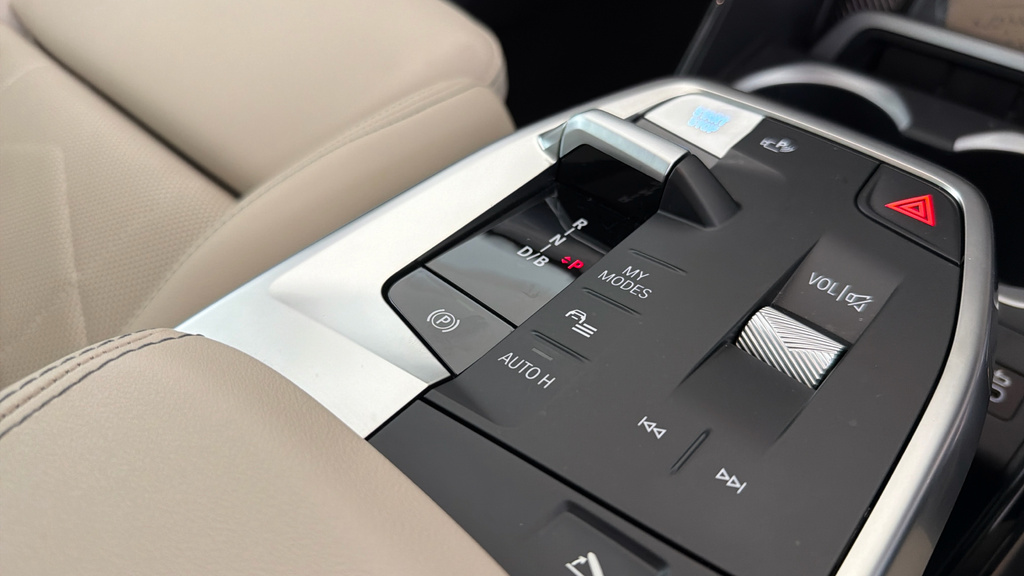 BMW iX1 Edrive20 M Sport Grey #19
