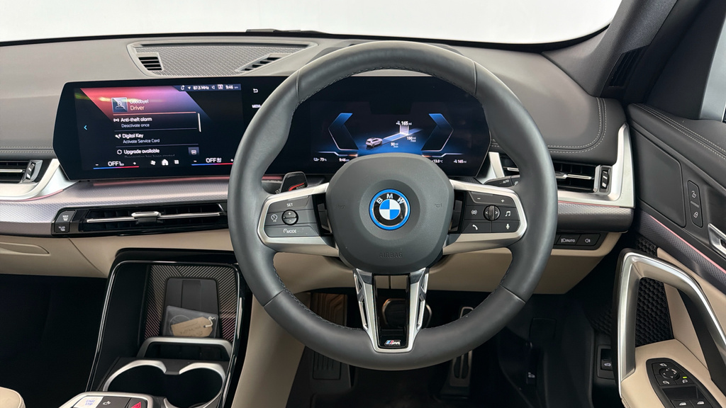 BMW iX1 30 66.5Kwh M Sport Suv Xdrive 1 Silver #5