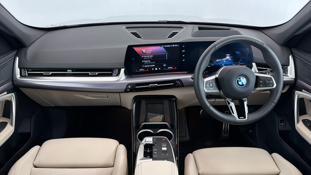 BMW iX1 30 66.5Kwh M Sport Suv Xdrive 1 Silver #4