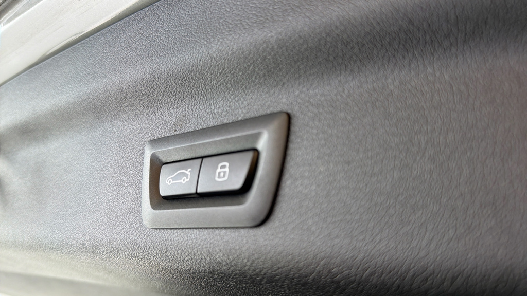 BMW iX1 Edrive20 M Sport Grey #40
