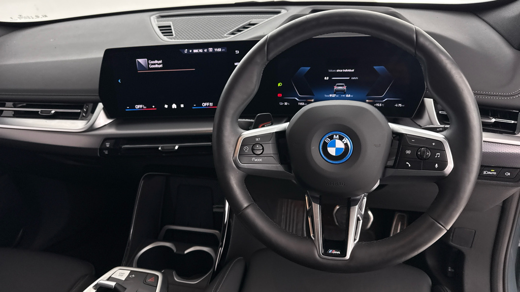 BMW iX1 20 66.5Kwh Shadow Edition Suv Ed Green #5