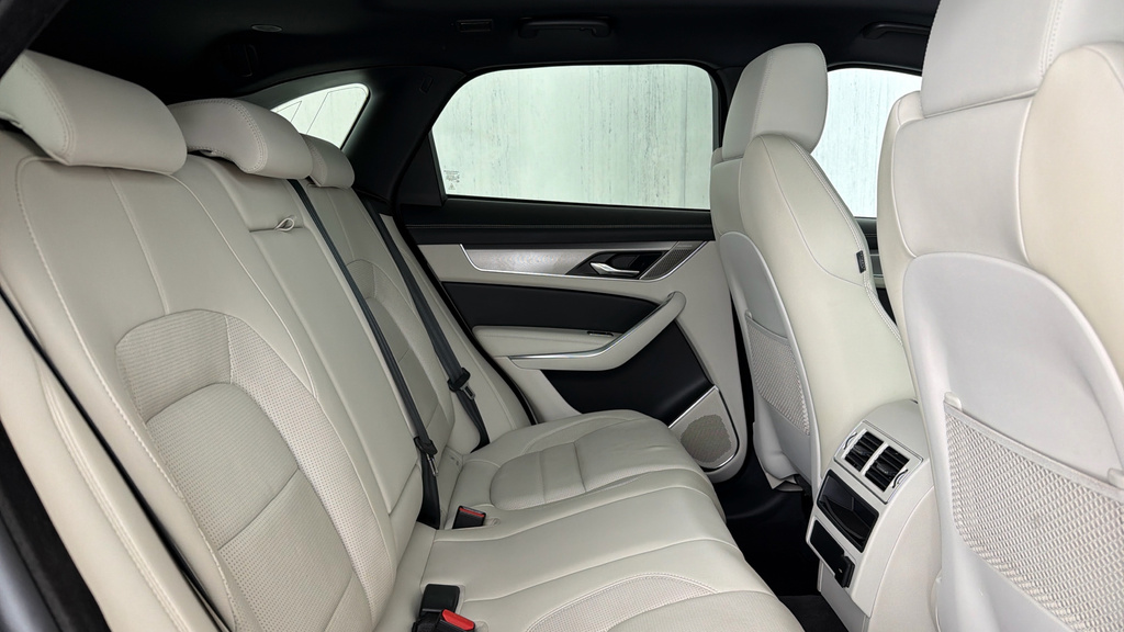 Jaguar F-Pace F-pace R-dynamic Black Phev Awd Silver #39