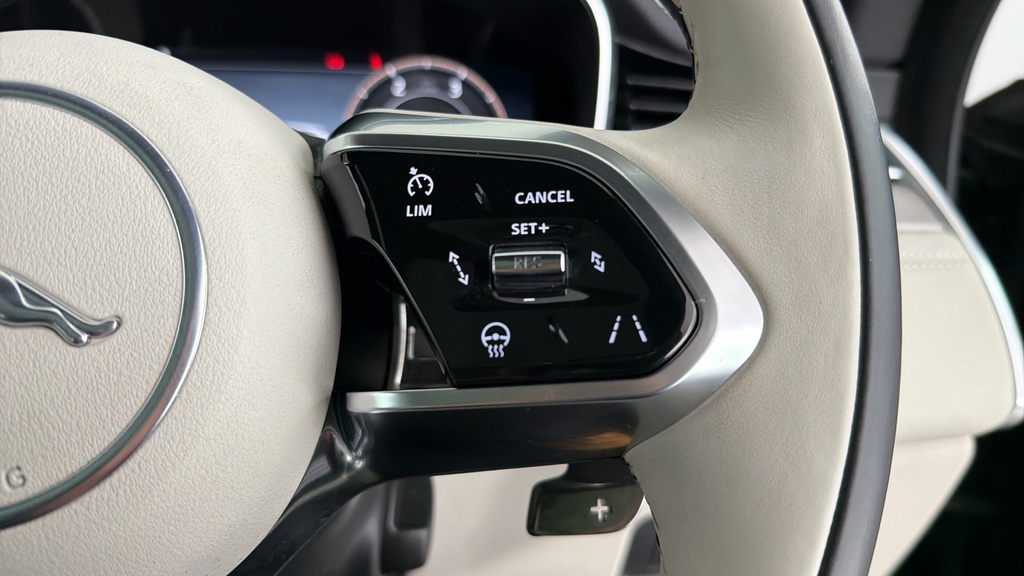 Jaguar F-Pace F-pace R-dynamic Black Phev Awd Silver #21
