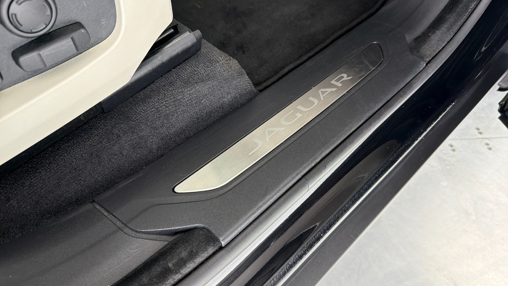 Jaguar F-Pace F-pace R-dynamic Black Phev Awd Silver #33