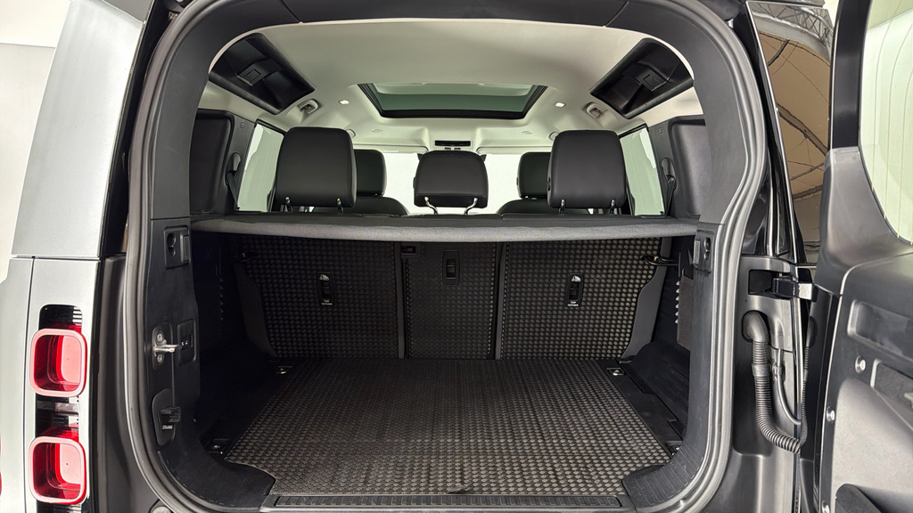 Land Rover Defender 110 X-dynamic Se Black #9