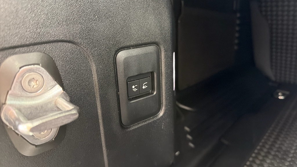 Land Rover Defender 110 X-dynamic Se Black #31