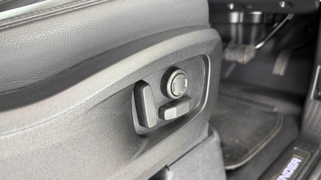 Land Rover Defender 110 X-dynamic Se Black #40