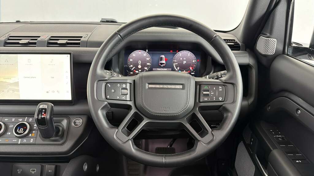Land Rover Defender 130 X-dynamic Hse Red #13