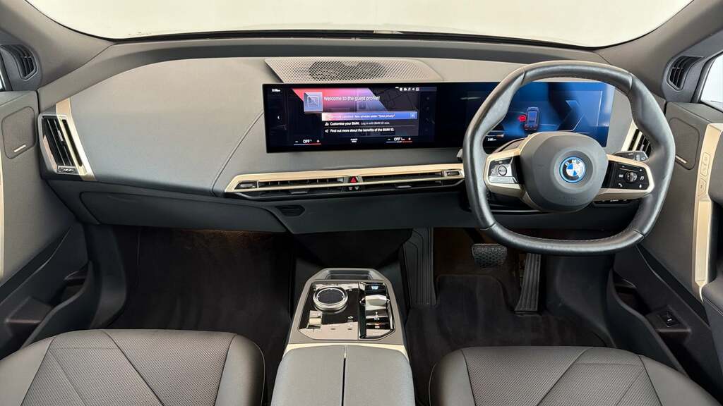 BMW iX 40 76.6Kwh M Sport Edition Suv X Black #4