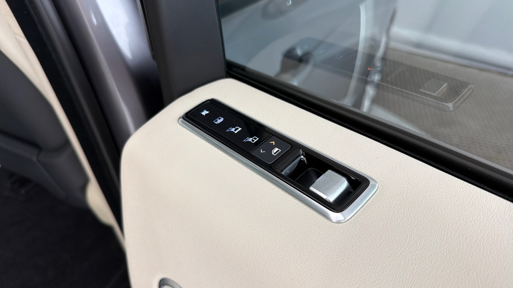 Land Rover Range Rover 3.0 P400 Vogue Blue #43