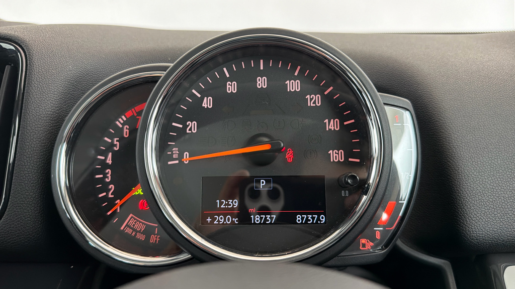 Mini Countryman 2.0 Cooper D Exclusive All4 Red #9