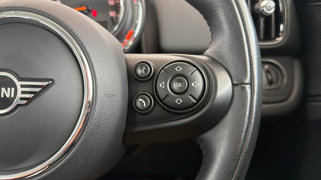 Mini Countryman 2.0 Cooper D Exclusive All4 Red #18