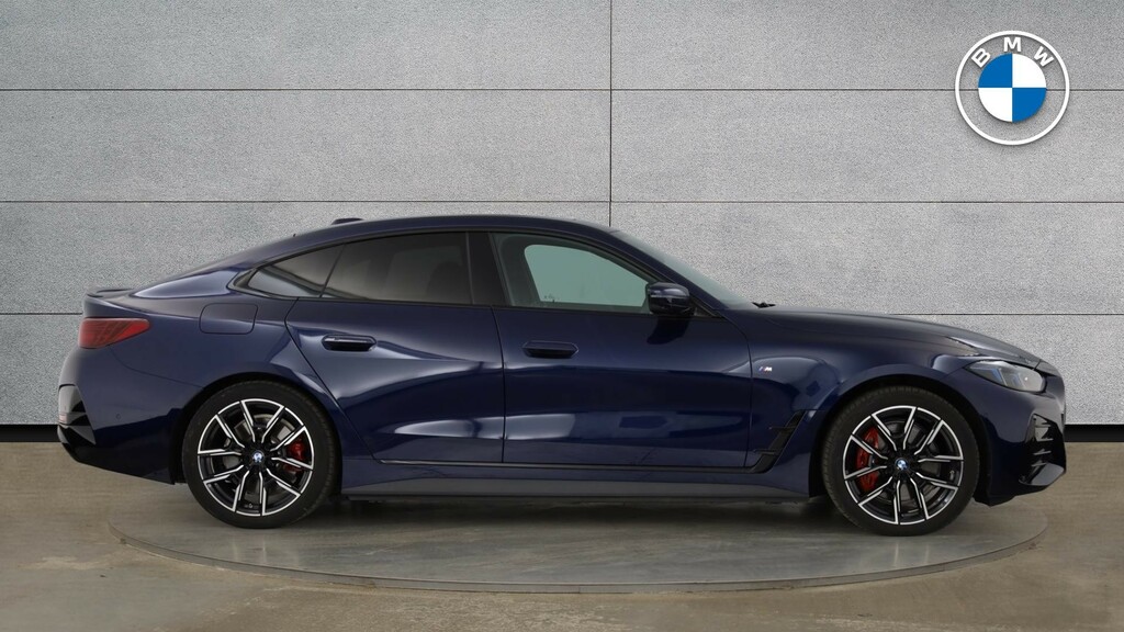 BMW i4 40 83.9Kwh M Sport Gran Coupe Ed Blue #3