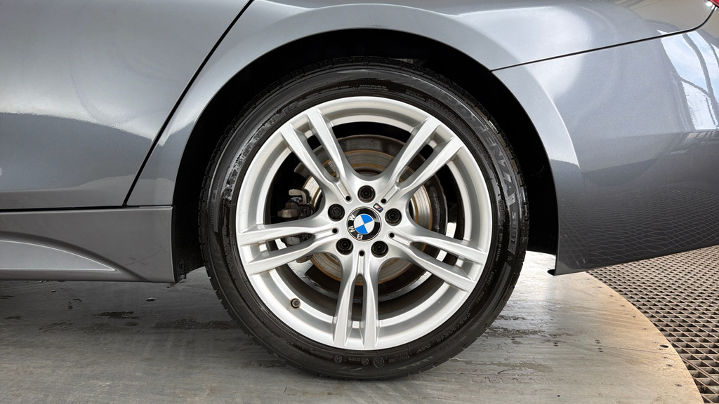 BMW 3 Series 318D Sport White #43