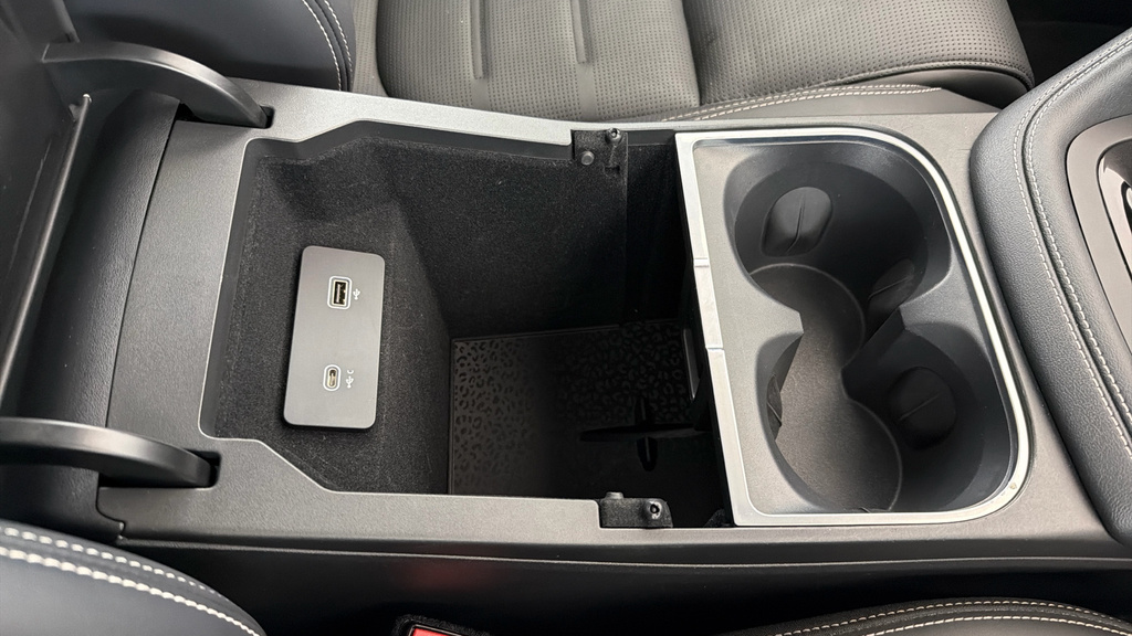 Jaguar E-Pace E-pace R-dynamic S D Mhev Awd White #47