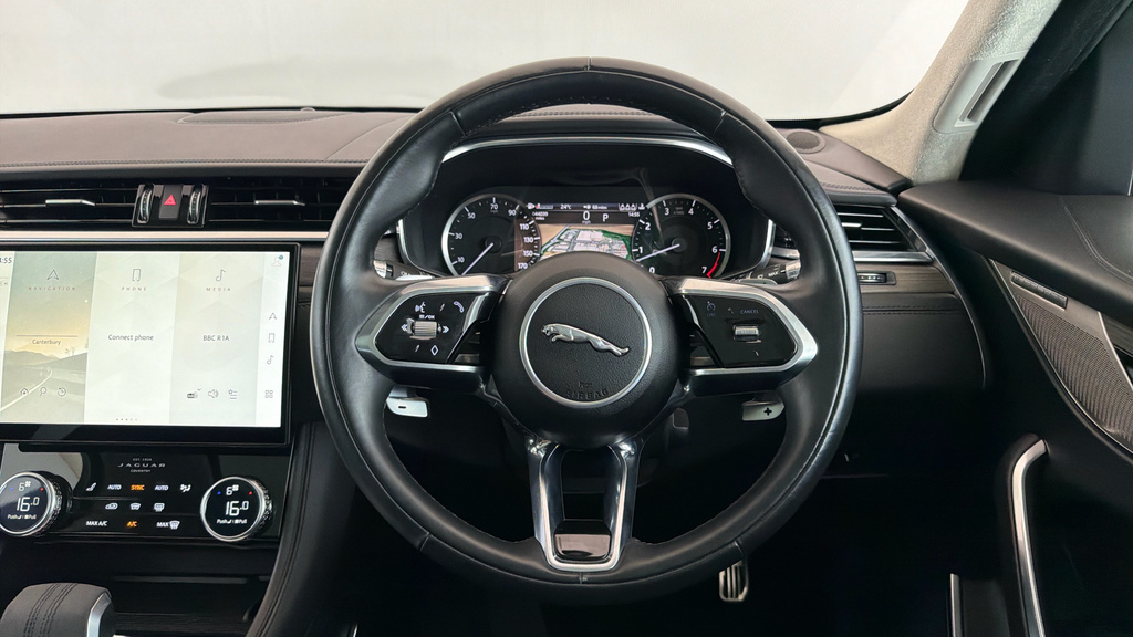Jaguar F-Pace P250i R-dynamic S White #15