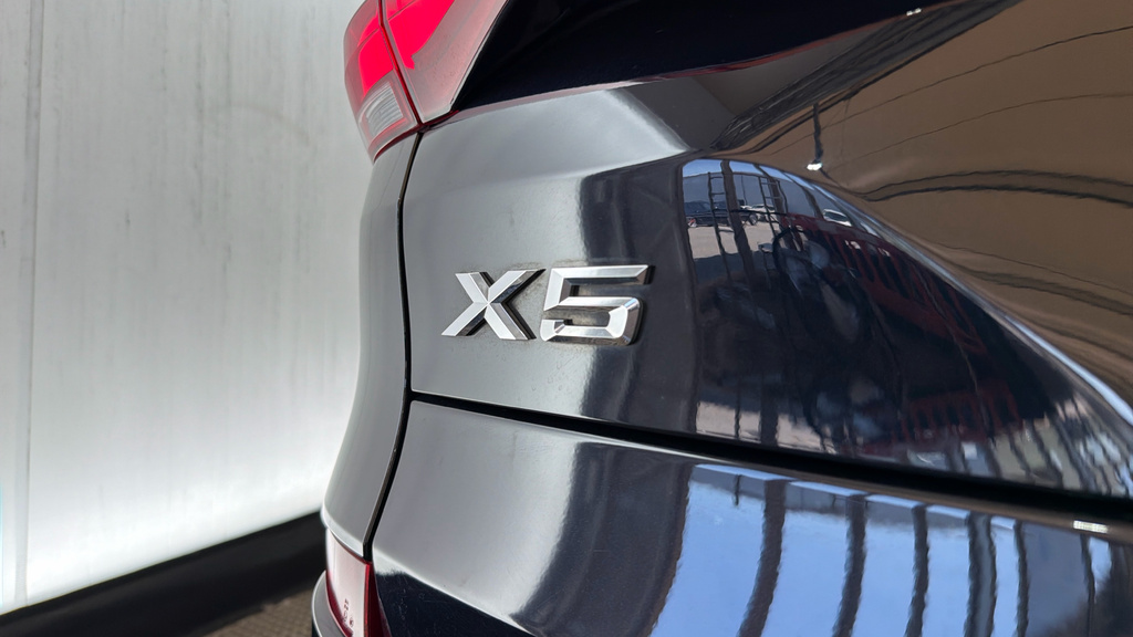 BMW X5  White #37