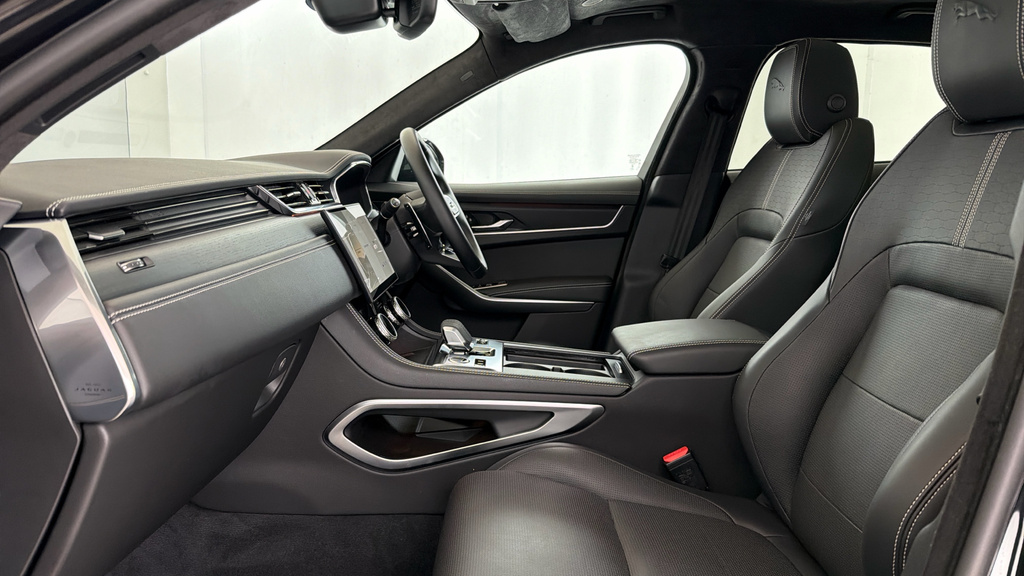 Jaguar F-Pace 3.0 D300 Mhev R-dynamic Hse Black 90Th Anniversary Black #3