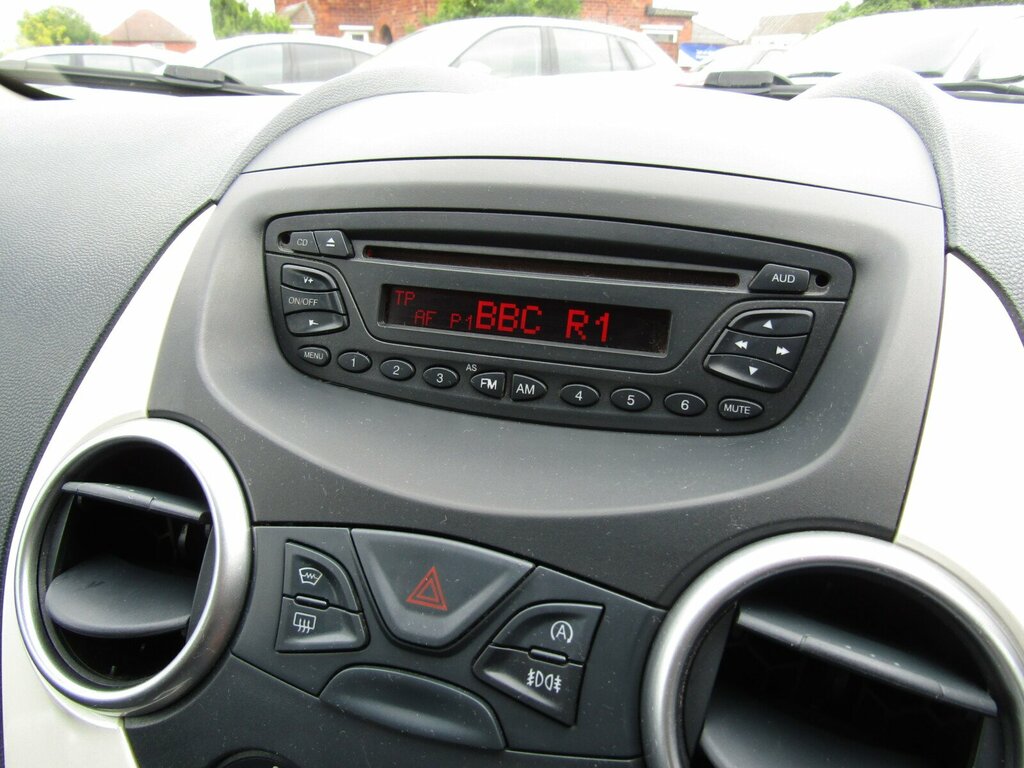 Ford KA 1.2 Zetec Euro 5 S S White #5