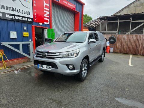 Toyota HILUX Invincible 4Wd D-4d Silver