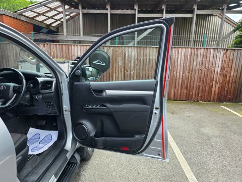 Toyota HILUX Active Dcab Pick Up 2.4 D-4d #20