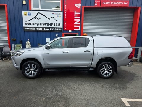 Toyota HILUX Invincible 4Wd D-4d Silver #5