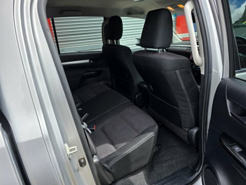 Toyota HILUX Active Dcab Pick Up 2.4 D-4d #15