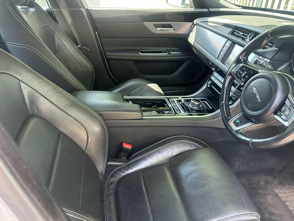 Jaguar XF S #9