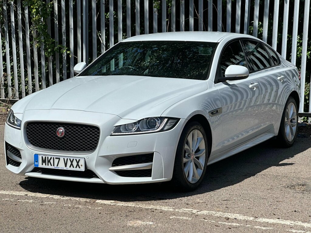 Jaguar XF 2.0D R-sport Euro 6 Ss White #2