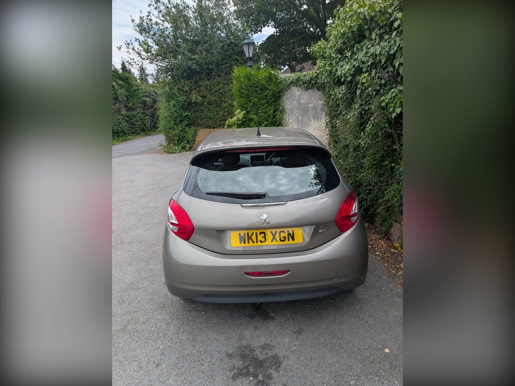 Peugeot 208 Hatchback Blue #2