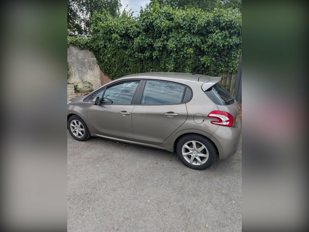 Peugeot 208 Hatchback Blue #3