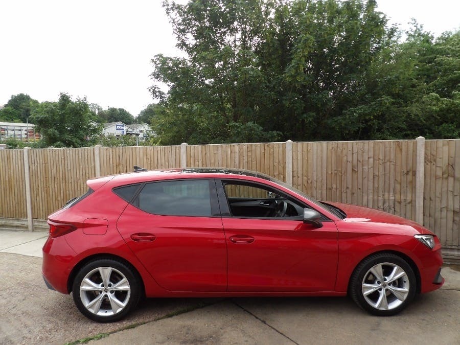 Seat Leon 1.0 Tsi Evo Fr Hatchback Ss Red #3