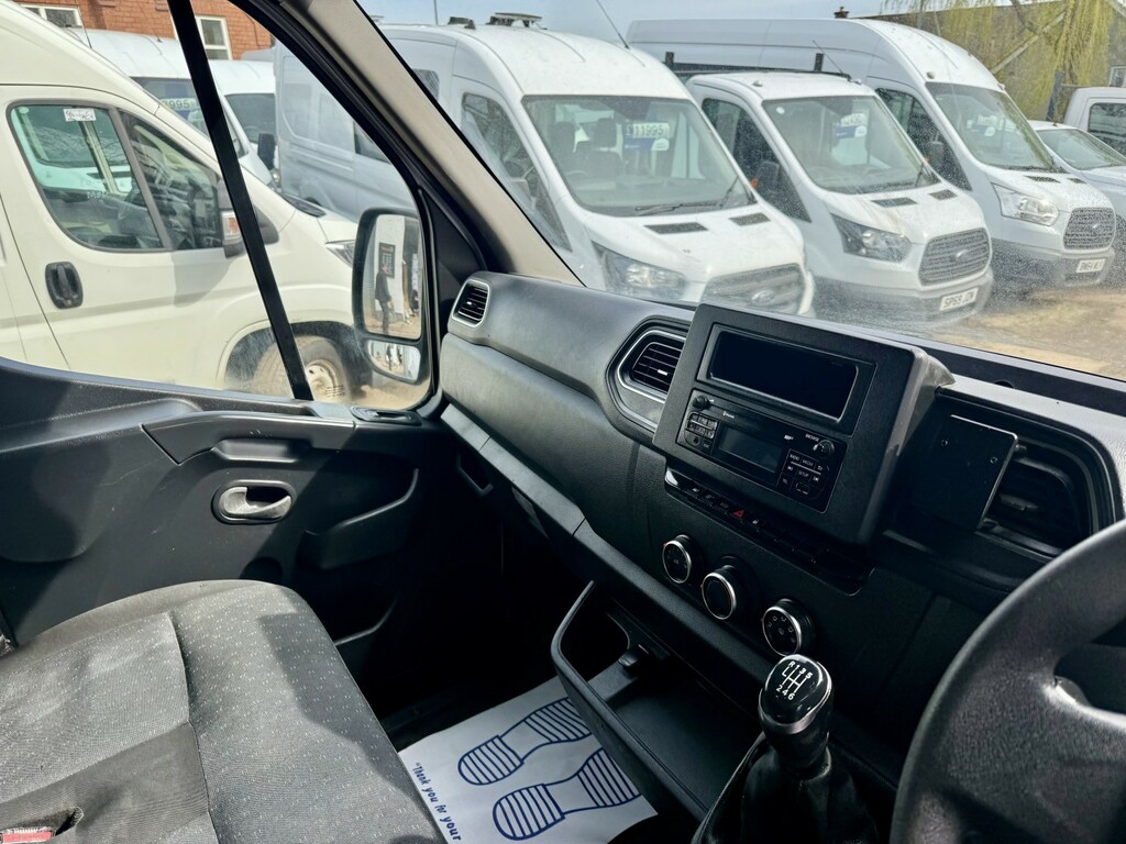 Vauxhall Movano Mpv White #11