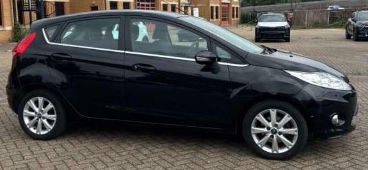 Ford Fiesta Zetec Black #3