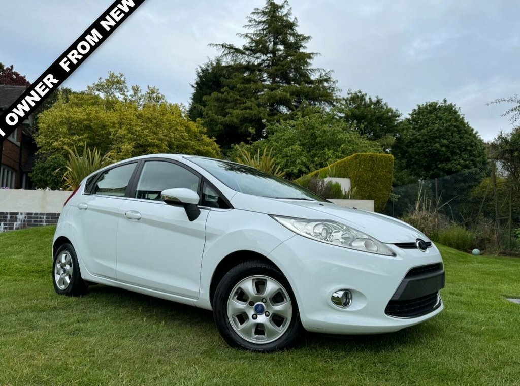 Ford Fiesta 1L Zetec White