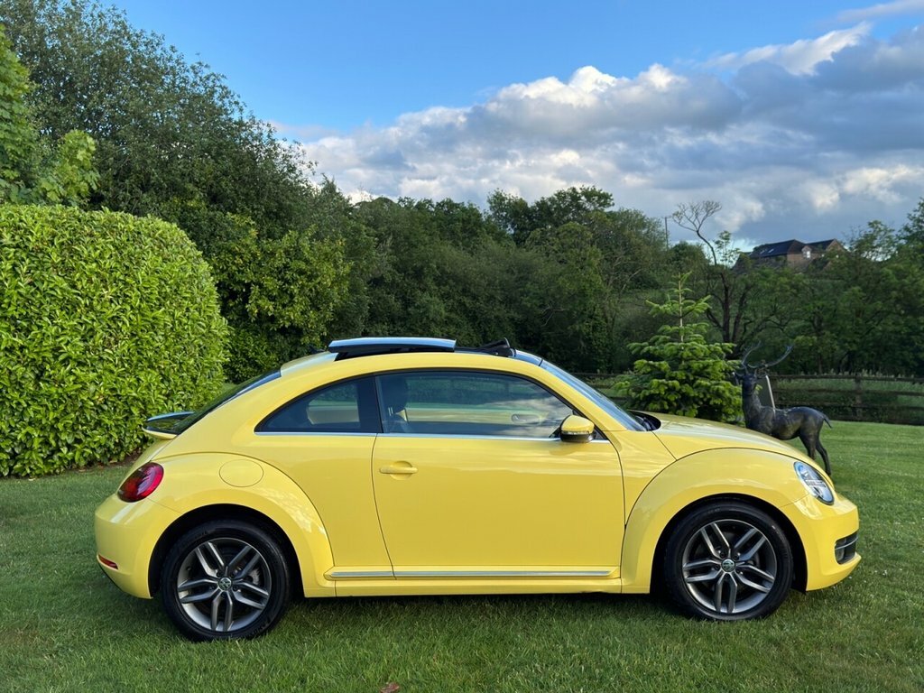 Volkswagen Beetle 1.4L Design Yellow #6