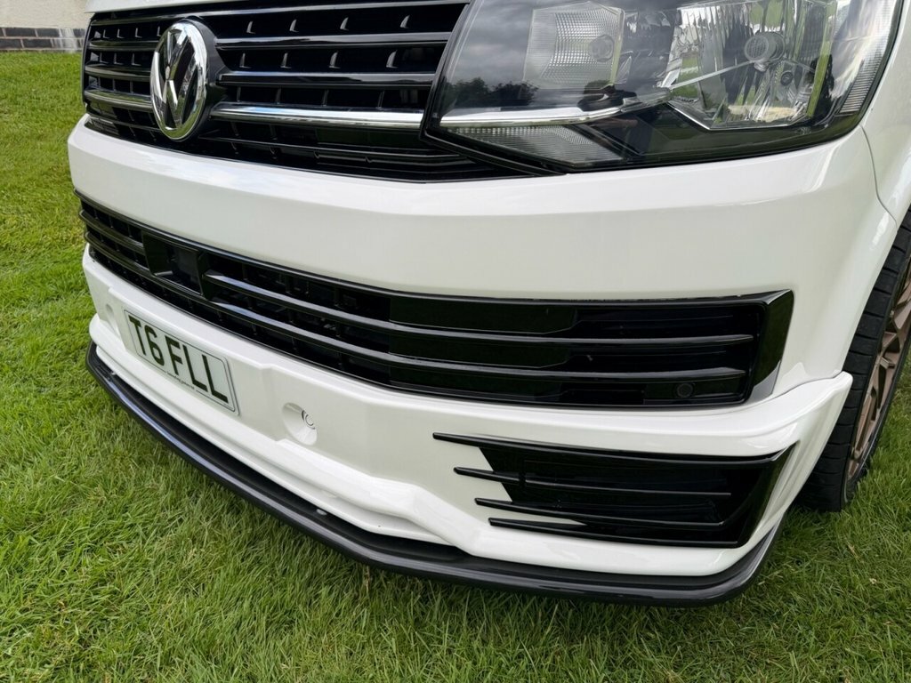 Volkswagen Transporter 2L Highline Black #22
