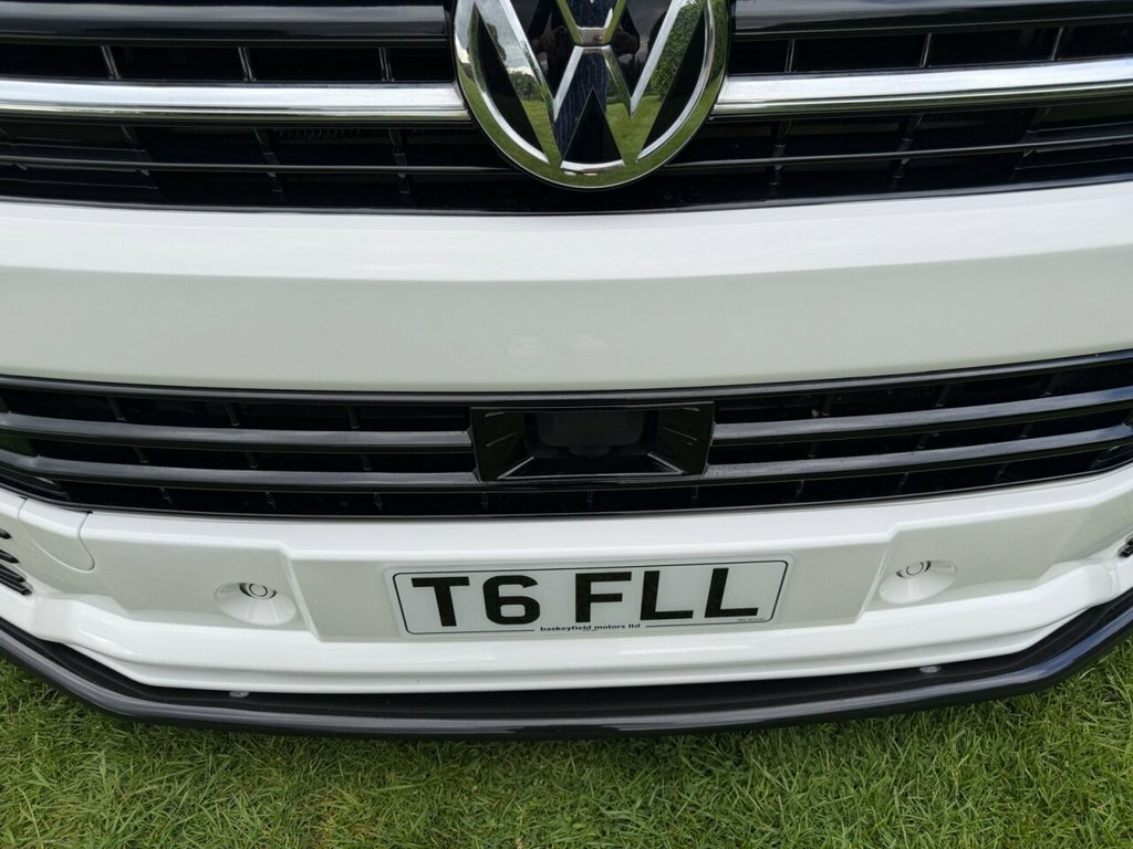 Volkswagen Transporter 2L Highline Black #20