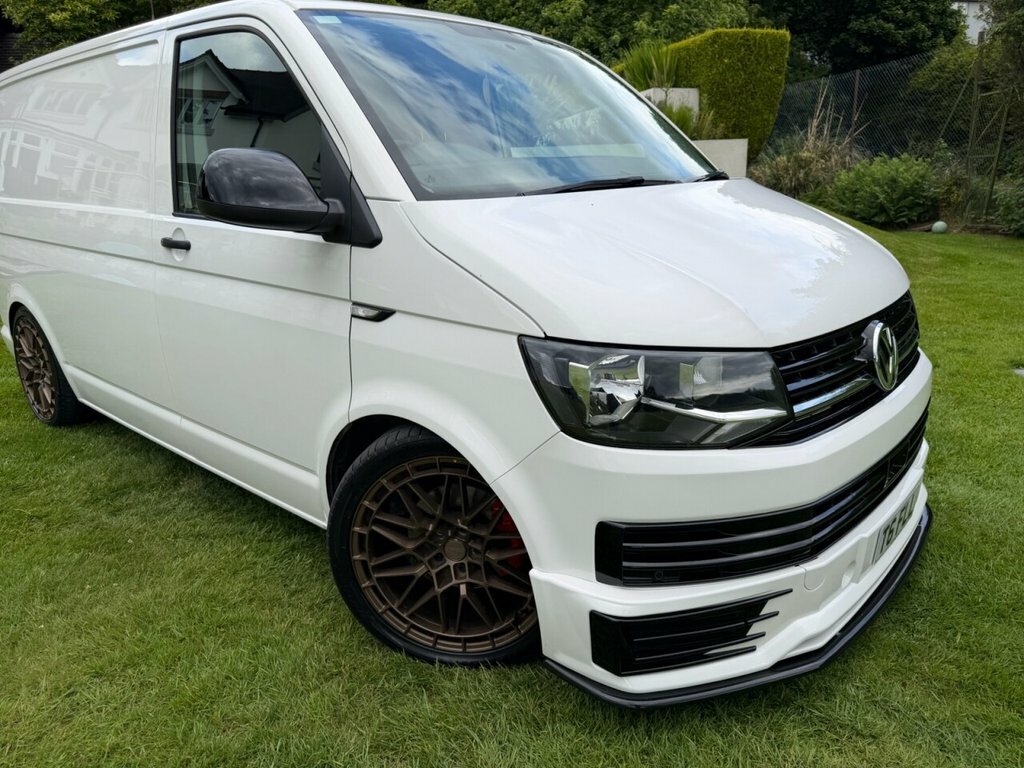 Volkswagen Transporter 2L Highline Black #36