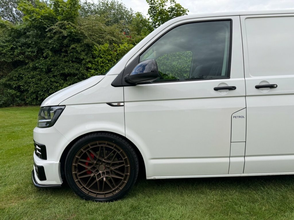 Volkswagen Transporter 2L Highline Black #23