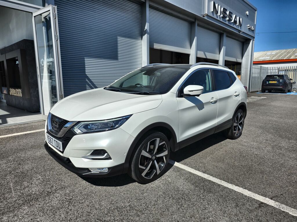 Nissan Qashqai Tekna Dig-t YE67TDU White #3